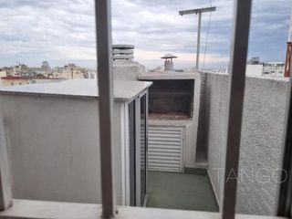 Foto 23 de Venta Departamento en Balvanera Cuatro Ambientes Parrilla Baulera