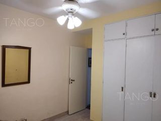 Foto 9 de Venta Departamento Caballito Tres Ambientes Dependencia Balcón Corrido  Apto Crédito