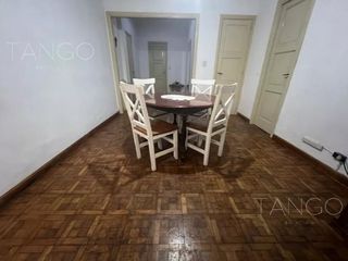 Foto 1 de Venta Departamento 4 Ambientes en Balvanera Con Dos Dormitorios Apto Crédito