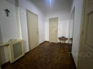 Foto 3 de Venta Departamento 4 Ambientes en Balvanera Con Dos Dormitorios Apto Crédito