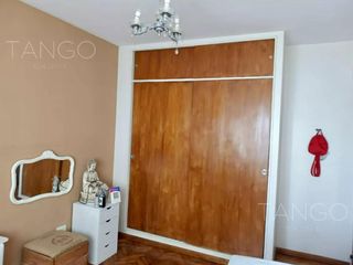 Foto 16 de Venta Departamento Monserrat Cuatro Ambientes Balcón