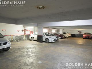 Foto 4 de Cochera a la venta en Microcentro