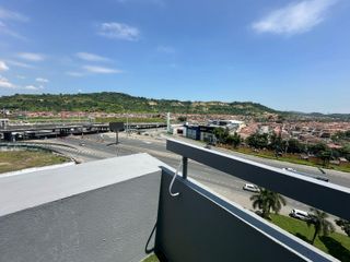 Foto 19 de VENTA OFICINA  EN RIVER PLAZA  CON PARQUEO, LA JOYA (JLR)