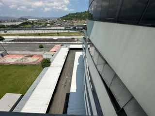 Foto 11 de VENTA OFICINA  EN RIVER PLAZA  CON PARQUEO, LA JOYA (JLR)