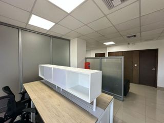 Foto 24 de VENTA OFICINA  EN RIVER PLAZA  CON PARQUEO, LA JOYA (JLR)