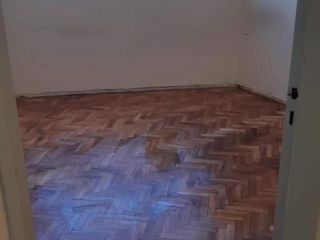 Foto 7 de Departamento en San Cristóbal, 3 ambientes, Venta, con balcón
