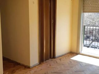 Foto 1 de Departamento en San Cristóbal, 3 ambientes, Venta, con balcón