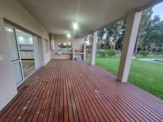 Foto 4 de VENTA, CASA A LAGUNA, POSADA DE LOS LAGOS  al 100
