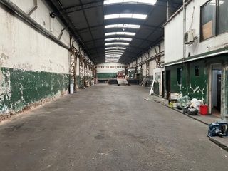 Foto 3 de Depósito en  Alquiler