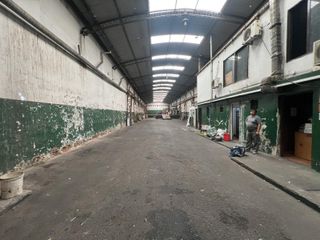 Foto 2 de Depósito en  Alquiler
