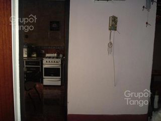 Foto 7 de Venta Casa Boedo Almagro Seis Ambientes Dos Plantas