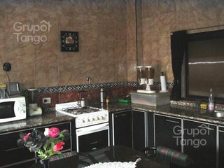Foto 20 de Venta Casa Boedo Almagro Seis Ambientes Dos Plantas