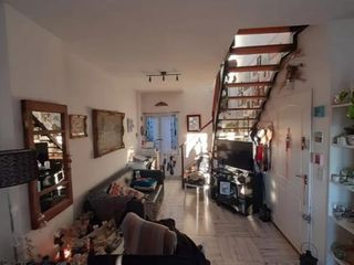 Foto 5 de Venta Departamento Duplex en Villa Urquiza Con Balcón Apto Crédito