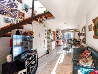 Foto 1 de Venta Departamento Duplex en Villa Urquiza Con Balcón Apto Crédito