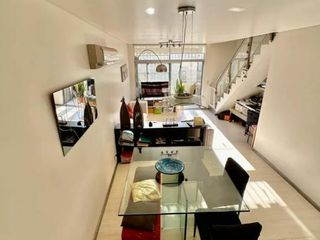 Foto 2 de Venta Departamento Duplex en Palermo Hollywood Con Balcón Cochera Parrilla Pileta