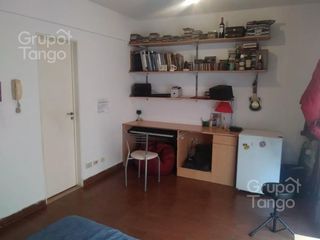Foto 3 de Departamento en Belgrano en venta, 3 ambientes con balcón (2)