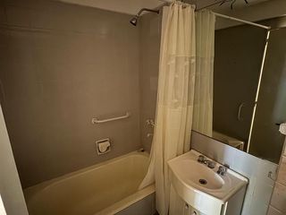 Foto 17 de Departamento 3 amb con dependencia y cochera en venta.