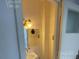 Foto 4 de Venta Departamento Semipiso 3 Ambientes en Palermo Con Baulera