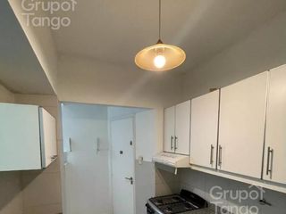 Foto 8 de Venta Departamento Semipiso 3 Ambientes en Palermo Con Baulera