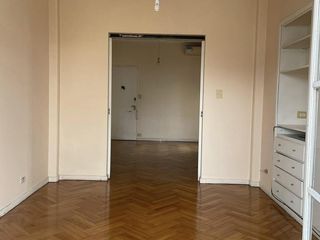 Foto 5 de Departamento en Monserrat en venta, 3 ambientes con balcón