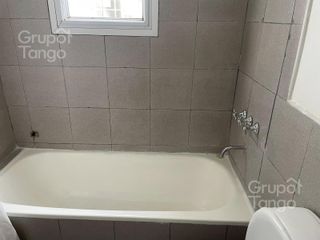 Foto 16 de Departamento en Monserrat en venta, 3 ambientes con balcón