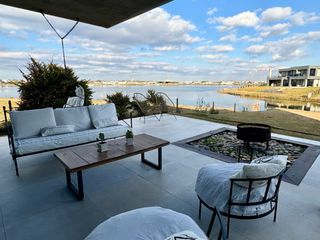 Foto 26 de Casa a la laguna con 5 habitaciones  en Marinas Puertos