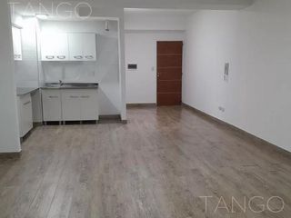 Foto 5 de Venta Departamento Monoambiente Retiro Frente