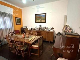 Foto 6 de Casa a refaccionar en Venta en Florida, Vicente López