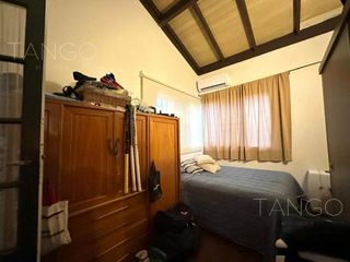 Foto 12 de Casa a refaccionar en Venta en Florida, Vicente López
