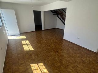 Foto 8 de Casa en  Alquiler Residencial Velez Sarfield 3 Dormitorios