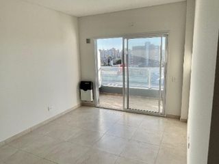 Foto 4 de Departamento en alquiler en Quilmes Norte