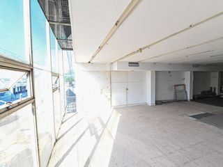 Foto 12 de Alquiler local comercial P.Baja