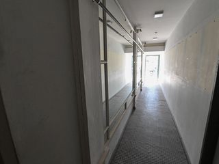 Foto 9 de Alquiler local comercial P.Baja