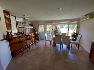Foto 1 de Casa 5 dormitorios en Venta PAGO CHICO