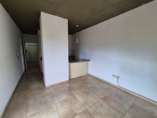 Foto 3 de MONOAMBIENTE EN ALQUILER CON BALCÓN Y PARRILLA A PASOS DE LA COSTANERA.-