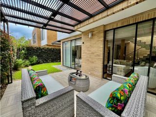Foto 16 de Se vene lujosa casa en Chia con pérgola y excelente zona verde
