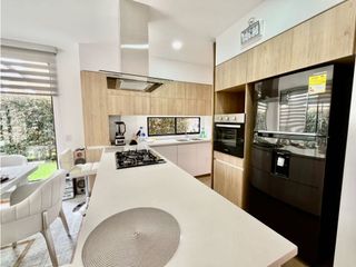 Foto 23 de Se vene lujosa casa en Chia con pérgola y excelente zona verde