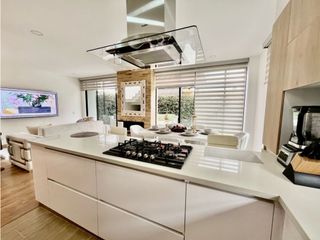 Foto 12 de Se vene lujosa casa en Chia con pérgola y excelente zona verde