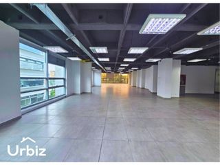 Foto 5 de Arriendo Oficina de 642 m² sobre la Autopista Norte con Calle 100