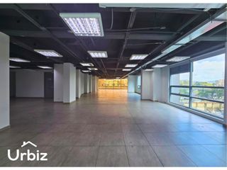 Foto 7 de Arriendo Oficina de 642 m² sobre la Autopista Norte con Calle 100