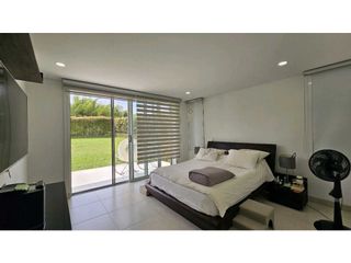 Foto 17 de Casa campestre de un nivel, en unidad cerrada en Cerritos