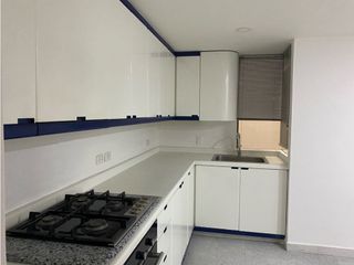 Foto 4 de ARRIENDO APTO LA CAROLINA 3 Alcobas