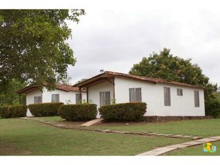 Foto 14 de Oportunidad : Hotel en Venta  excelente ubicación en Ricaurte