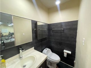 Foto 9 de Oficina remodelada en venta en Alto Prado
