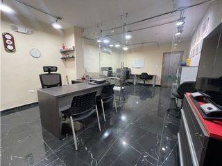 Foto 1 de Oficina remodelada en venta en Alto Prado