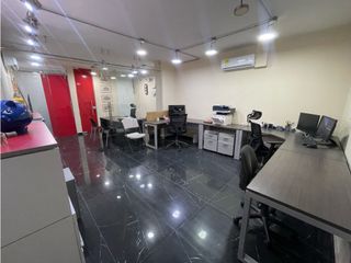 Foto 3 de Oficina remodelada en venta en Alto Prado