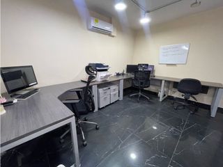 Foto 2 de Oficina remodelada en venta en Alto Prado