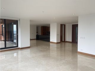 Foto 3 de SANTA BARBARA ALTA ARRIENDO - 445 MTS2 MAS TERRAZA - $25.000.000