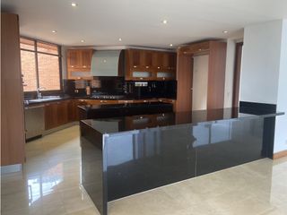 Foto 6 de SANTA BARBARA ALTA ARRIENDO - 445 MTS2 MAS TERRAZA - $25.000.000