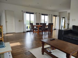 Foto 2 de ALQUILER DE CASA EN Pilar
